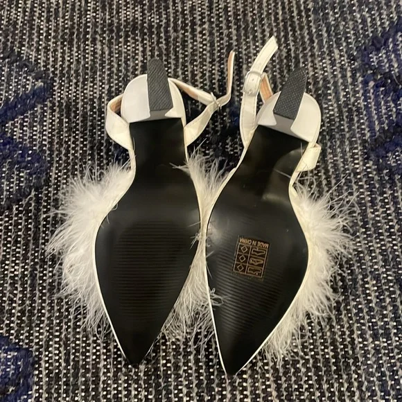 White feather heels - Picture 3 of 4